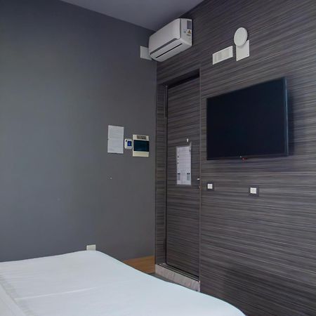 Beb Umberto I Napoli Hotel Buitenkant foto