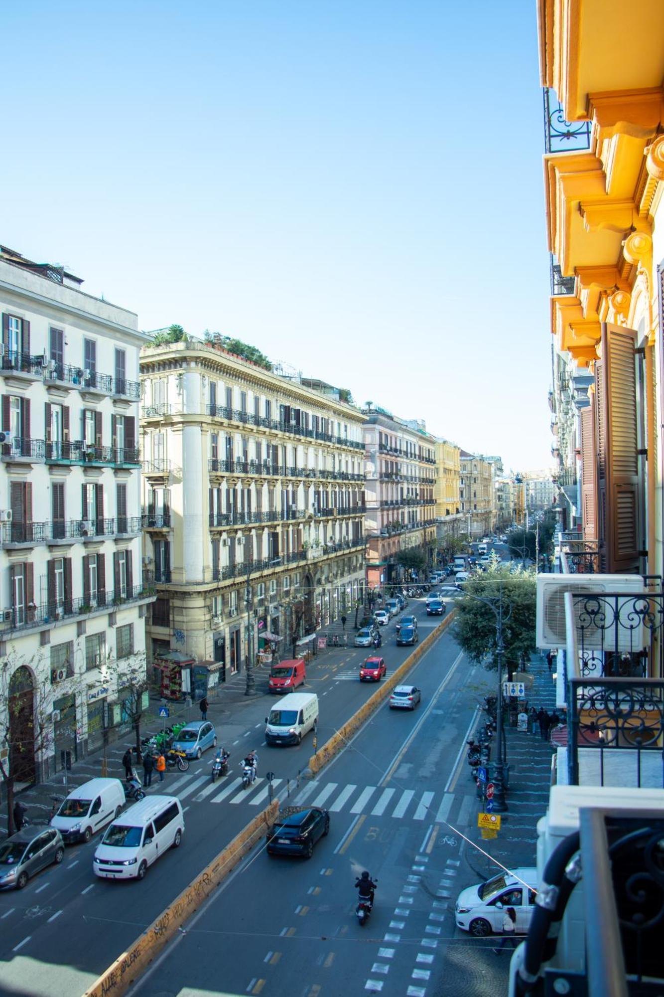 Beb Umberto I Napoli Hotel Buitenkant foto