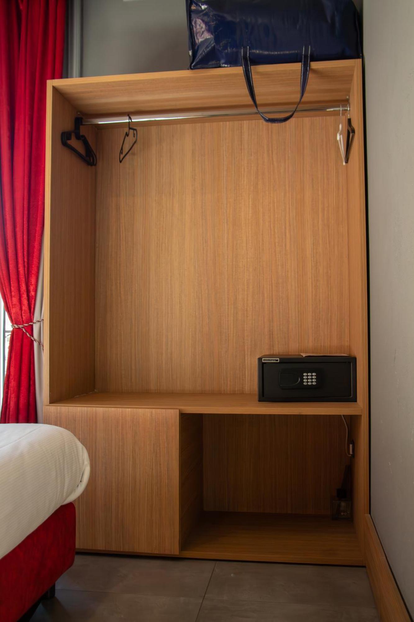 Beb Umberto I Napoli Hotel Buitenkant foto