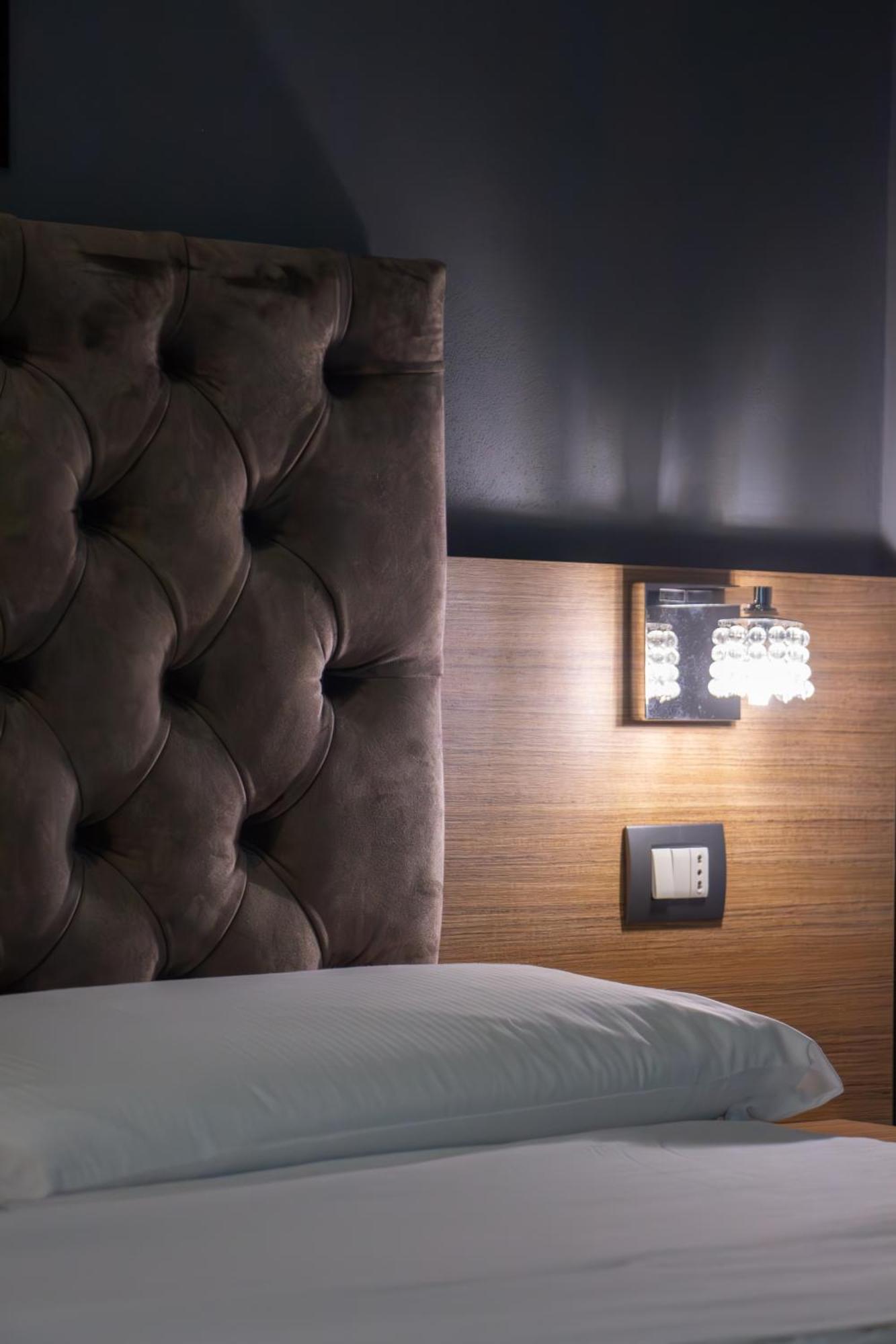 Beb Umberto I Napoli Hotel Buitenkant foto