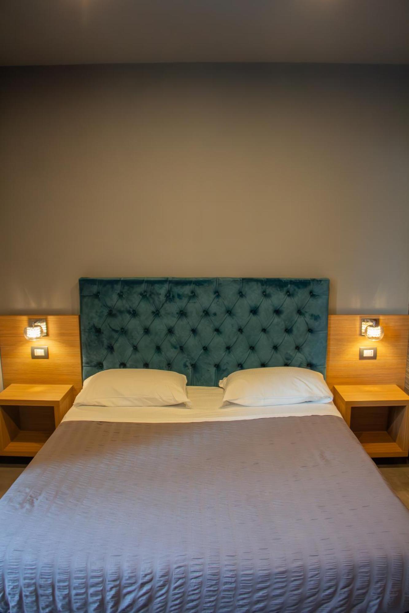 Beb Umberto I Napoli Hotel Buitenkant foto